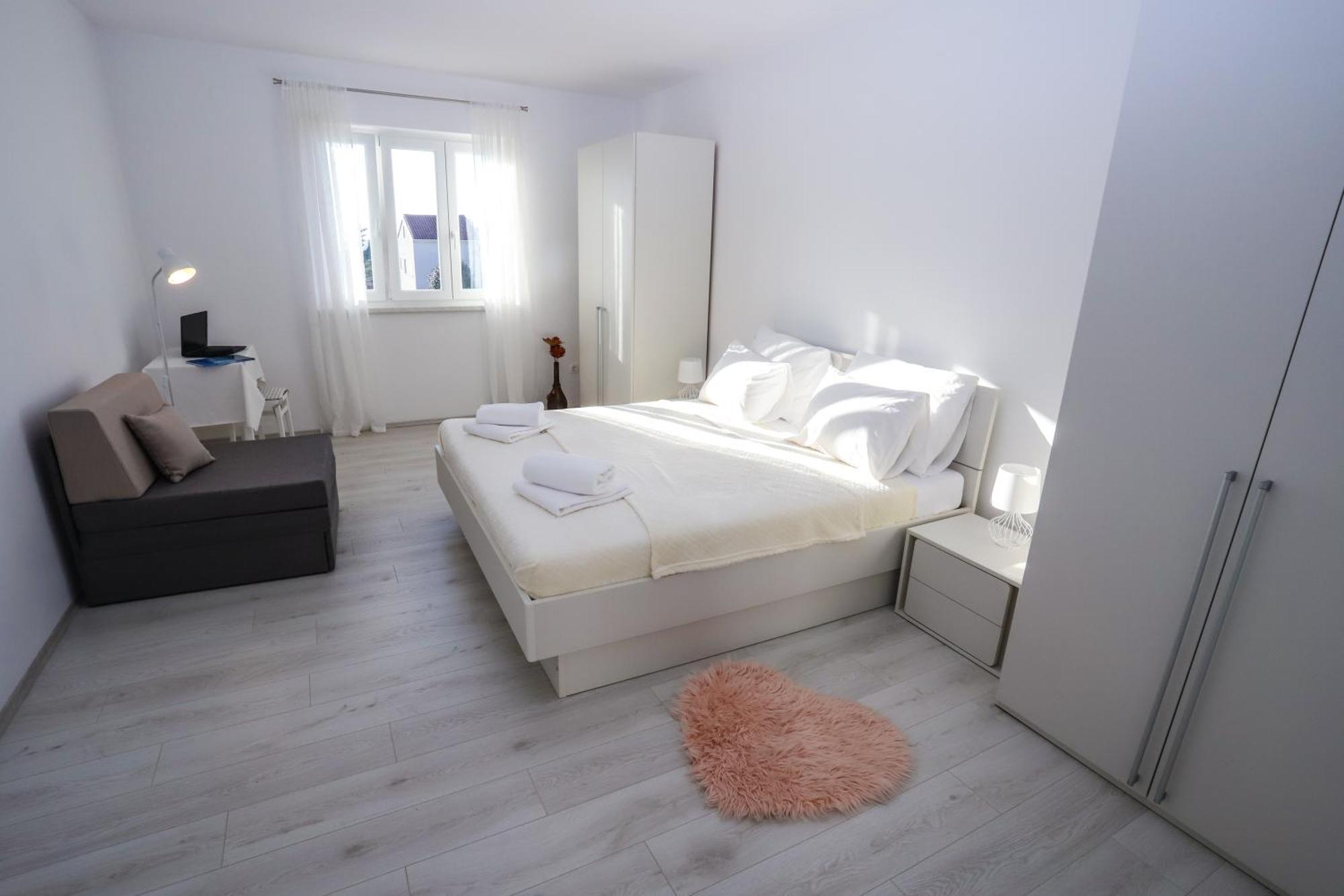 Apartment Pical